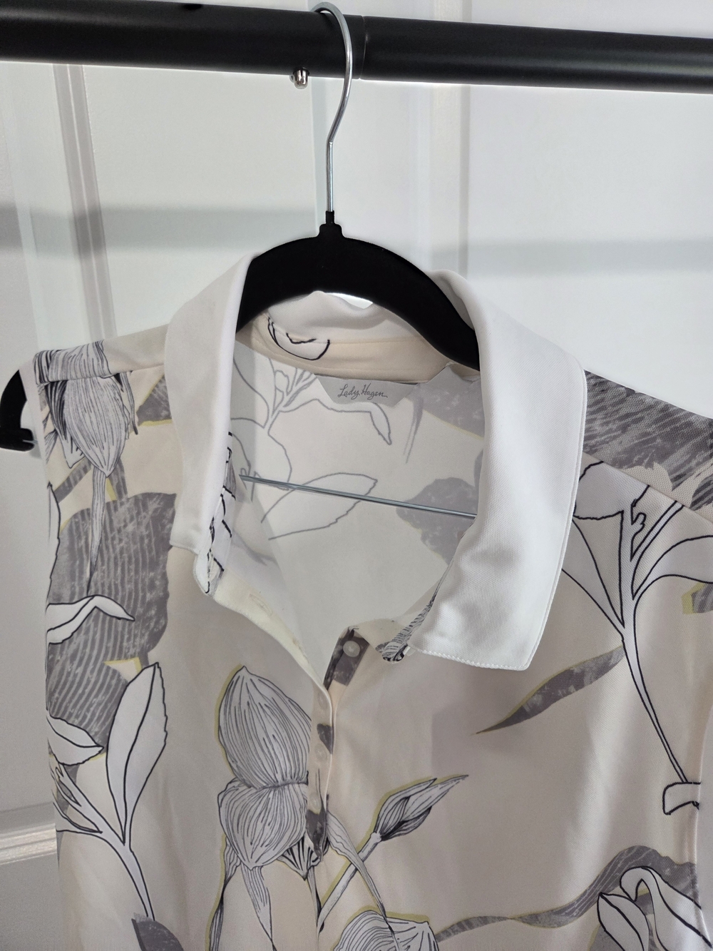 Sleeveless Floral Polo Top - Cream & Gray - Picture 7 of 9
